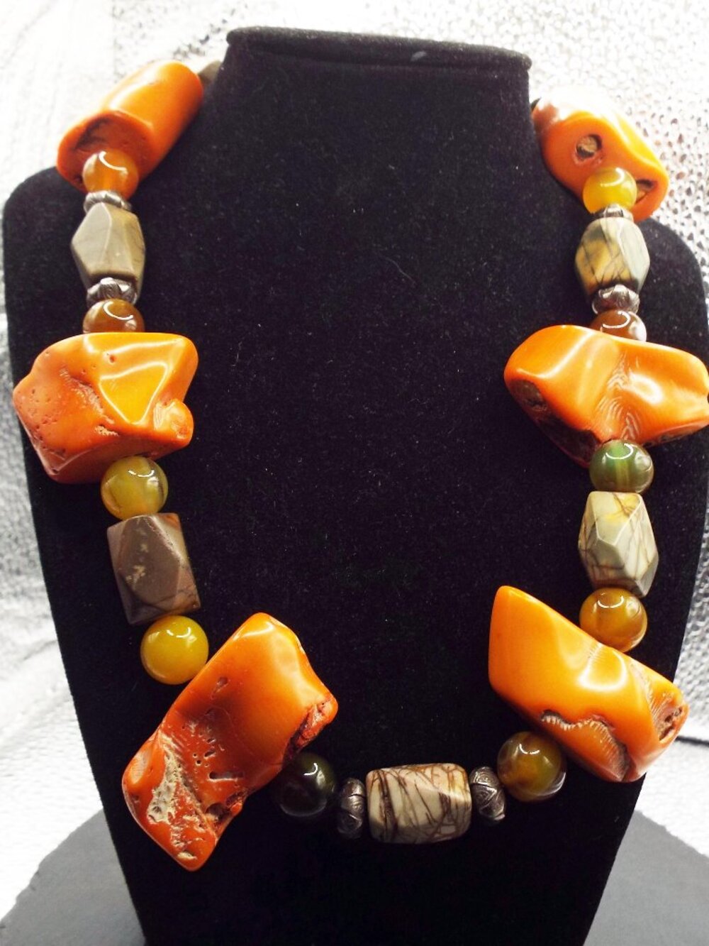 MASSIVE GENUINE ORANGE CUP CORAL BRANCH PIECES, STONE & JASPER ARTSY NECKLACE M